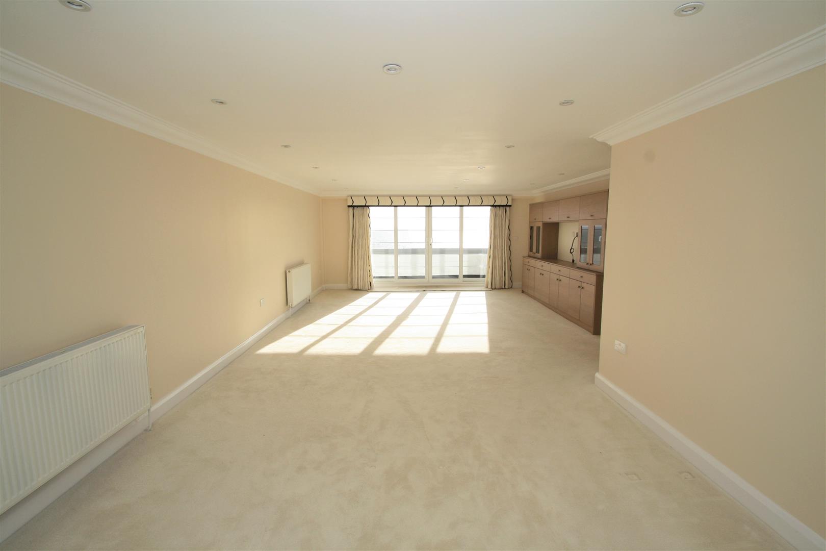 Front Room+Diner.jpg